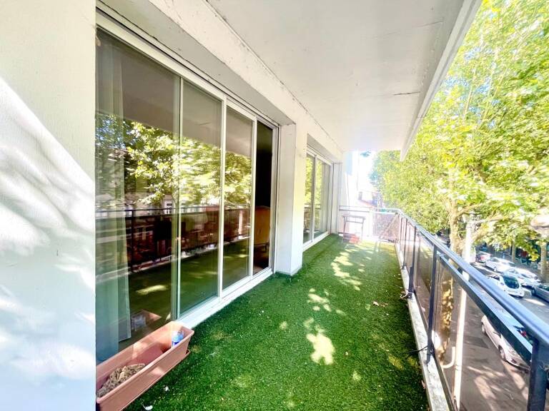 Appartement 100 m² - Saintes — photo 1