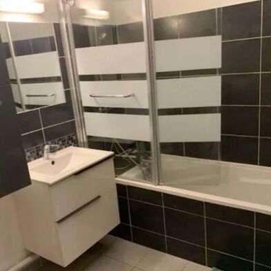 Appartement 2 pièces 940 €