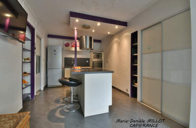 IMMEUBLE composé d'une Maison de 6 pièces et d'un local commercial à MONTSURS (53) — photo du bien