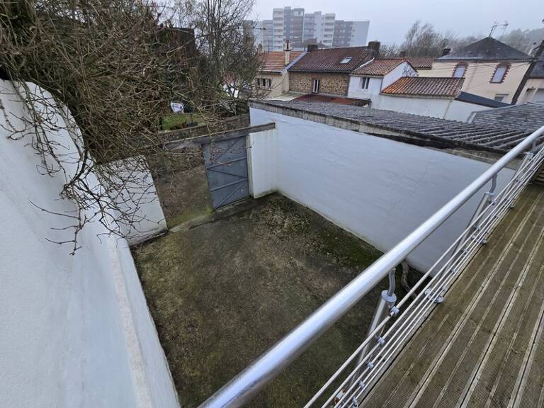 Maison à vendre 8 pièces LA ROCHE SUR YON (85) — photo 1