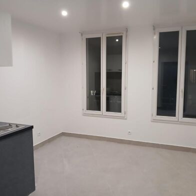 Appartement 1 pièces 750 €
