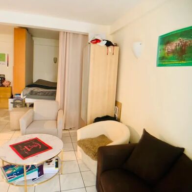 Appartement 1 pièces 1300 €