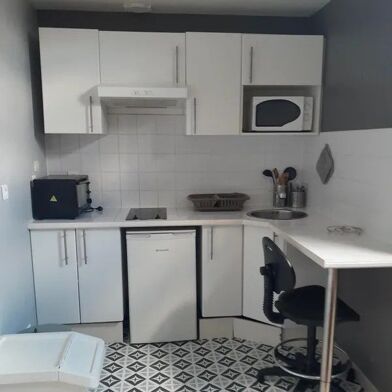 Appartement 1 pièces 380 €