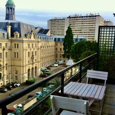 Appartement 1 pièces 1041 €