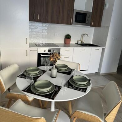 Appartement 2 pièces 989 €