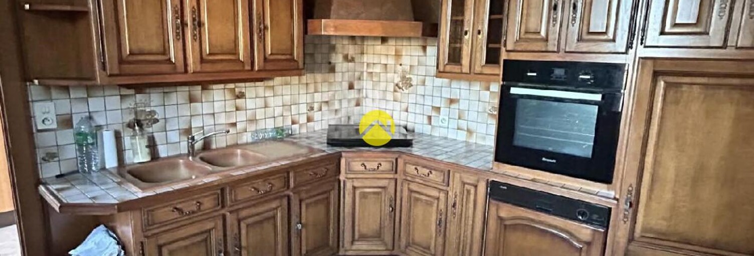 Maison 5 Pièces 137 m² à vendre à Ainay-le-Château (03360)