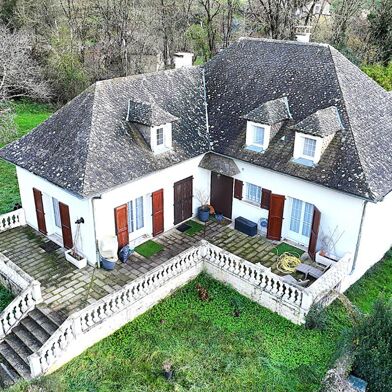 Maison 11 pièces 240000 €