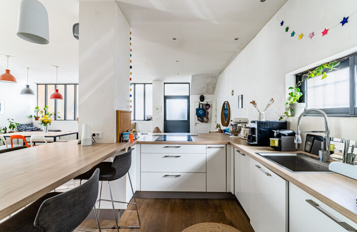 Appartement spacieux, plein centre, type loft — photo 2