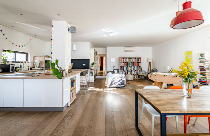 Appartement spacieux, plein centre, type loft — photo 4