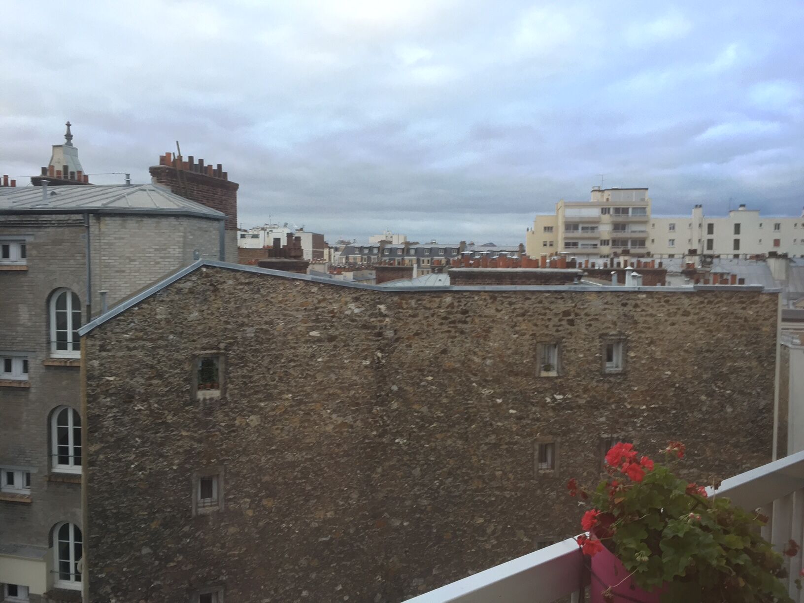 Agence immobilière de IMMOBILIERE PARIS OUEST