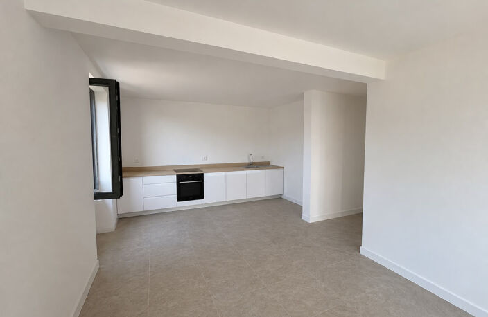 La Turbie   Superbe 3 pièces rénové avec vue mer et terrasse — photo 2