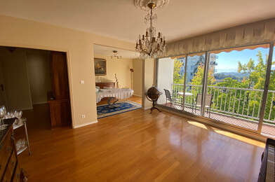 Appartement 5 pièces 280000 €