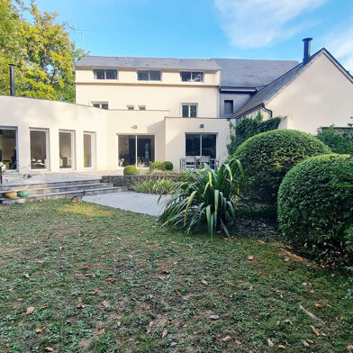 Maison 10 pièces 896750 €