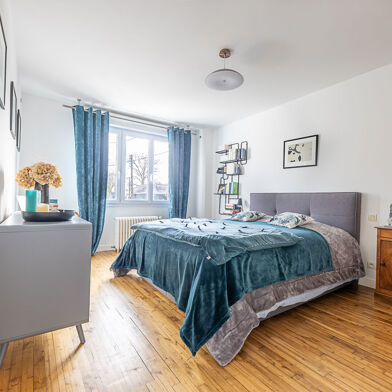 Maison 10 pièces 896750 €