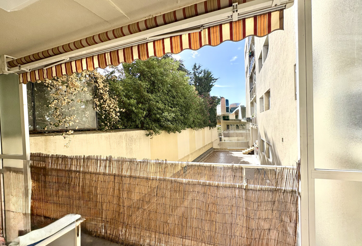 TOULON - Mourillon Centre : T2 vendu LIBRE, expo. Sud avec t — photo 1