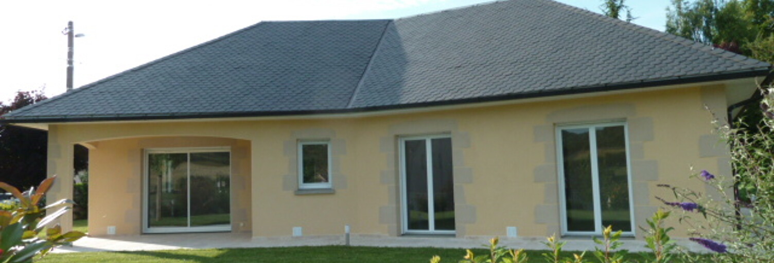 Maison 4 Pièces 115 m² à louer à Saint-Saturnin-de-Lenne (12560)