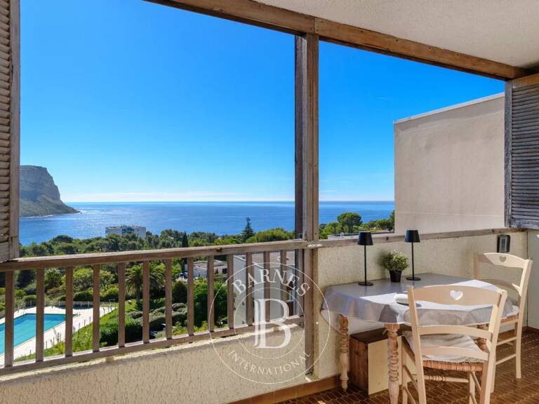 CASSIS - APPARTEMENT T4 - VUE MER DANS RESIDENCE AVEC PISCINE ET — photo 1