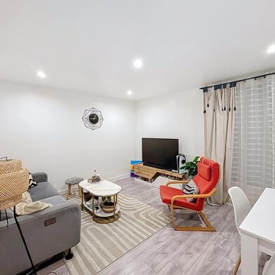 Appartement 3 pièces 112000 €