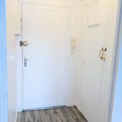 Appartement 2 pièces 77040 €