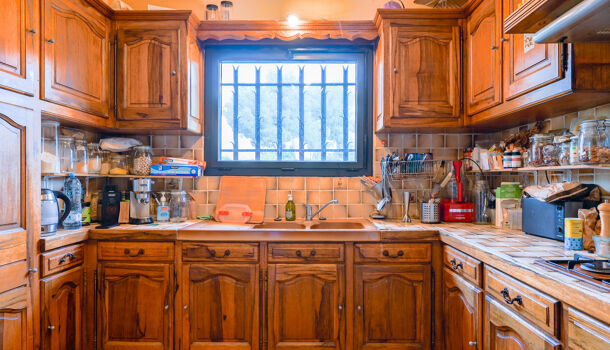 Villa / Maison 6 pièces  à vendre Hyères 83400