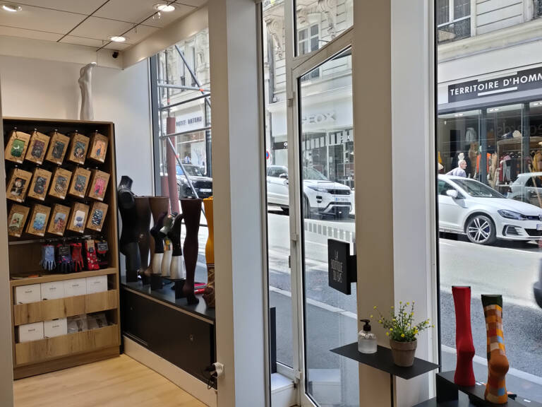 A CEDER LOCAL COMMERCIAL HYPERCENTRE — photo 1