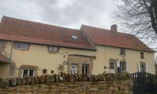 Maison 6 Pièces 228 m² à vendre à Ouroux-sous-le-Bois-Sainte-Marie (71800)