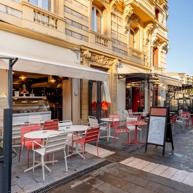 Commerce 2 pièces 373000 €