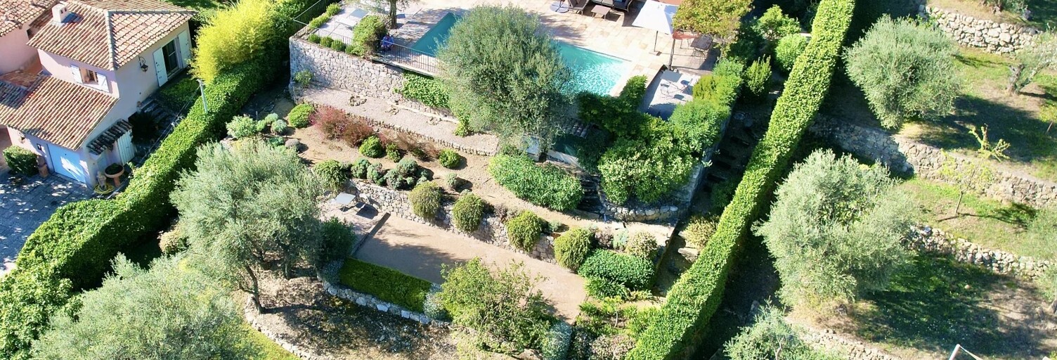 Maison 6 Pièces 200 m² à vendre à Châteauneuf-Grasse (06740)