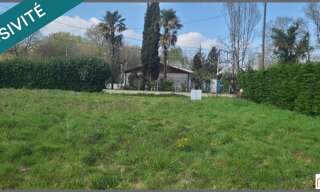 Terrain  2400 m² à vendre à Saintes (17100)