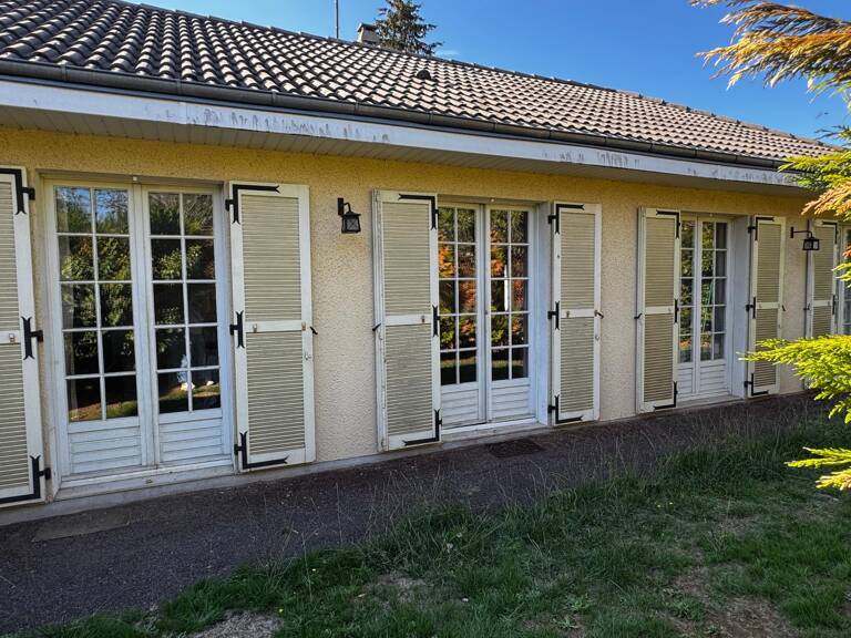 Toute de plain-pied !  Ses plus : studio indépendant , atelier & grange — photo 1