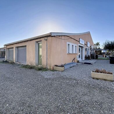 Commerce  899000 €