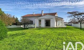 Maison 9 Pièces 255 m² à vendre à Rivedoux-Plage (17940)