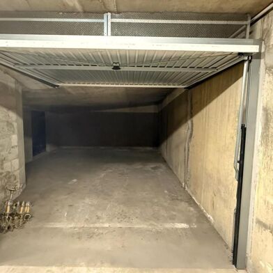 Garage  23000 €