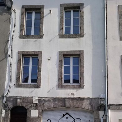 Immeuble  276600 €