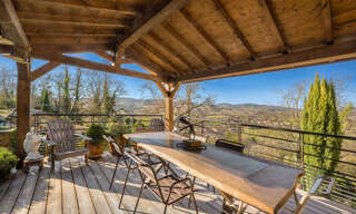 Maison 7 Pièces 227 m² à vendre à Porte des Pierres Dorées (69400)