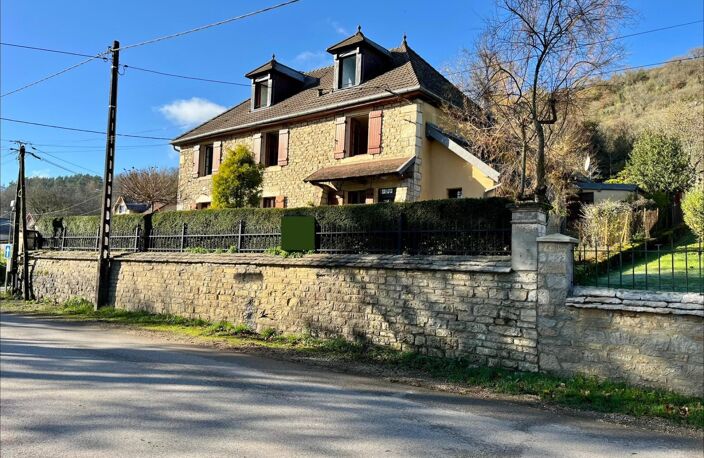 PORT-LESNEY  MAISON DE CARACTÈRE RÉNOVÉE AVEC 2 056 M² DE TERRAIN — photo 4