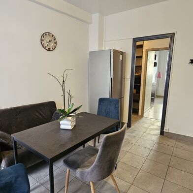 Appartement 3 pièces 1300 €