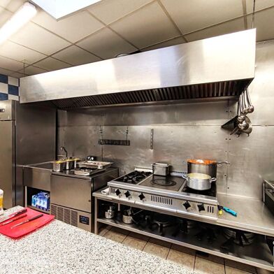 Commerce  235000 €