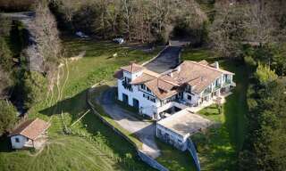 Maison 10 Pièces 300 m² à vendre à Urrugne (64122)