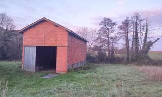 Immeuble   m² à vendre à Varès (47400)