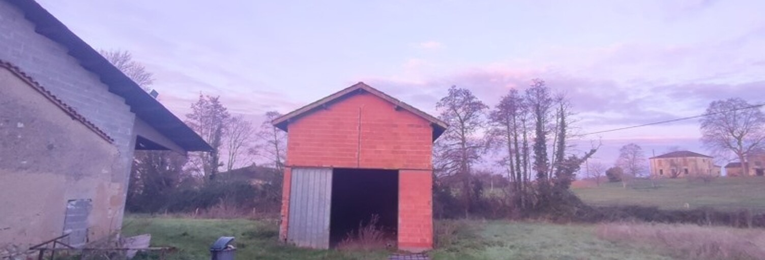 Immeuble   m² à vendre à Varès (47400)