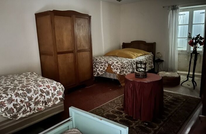 Maison en pierre de 4 pièces principales — photo 3