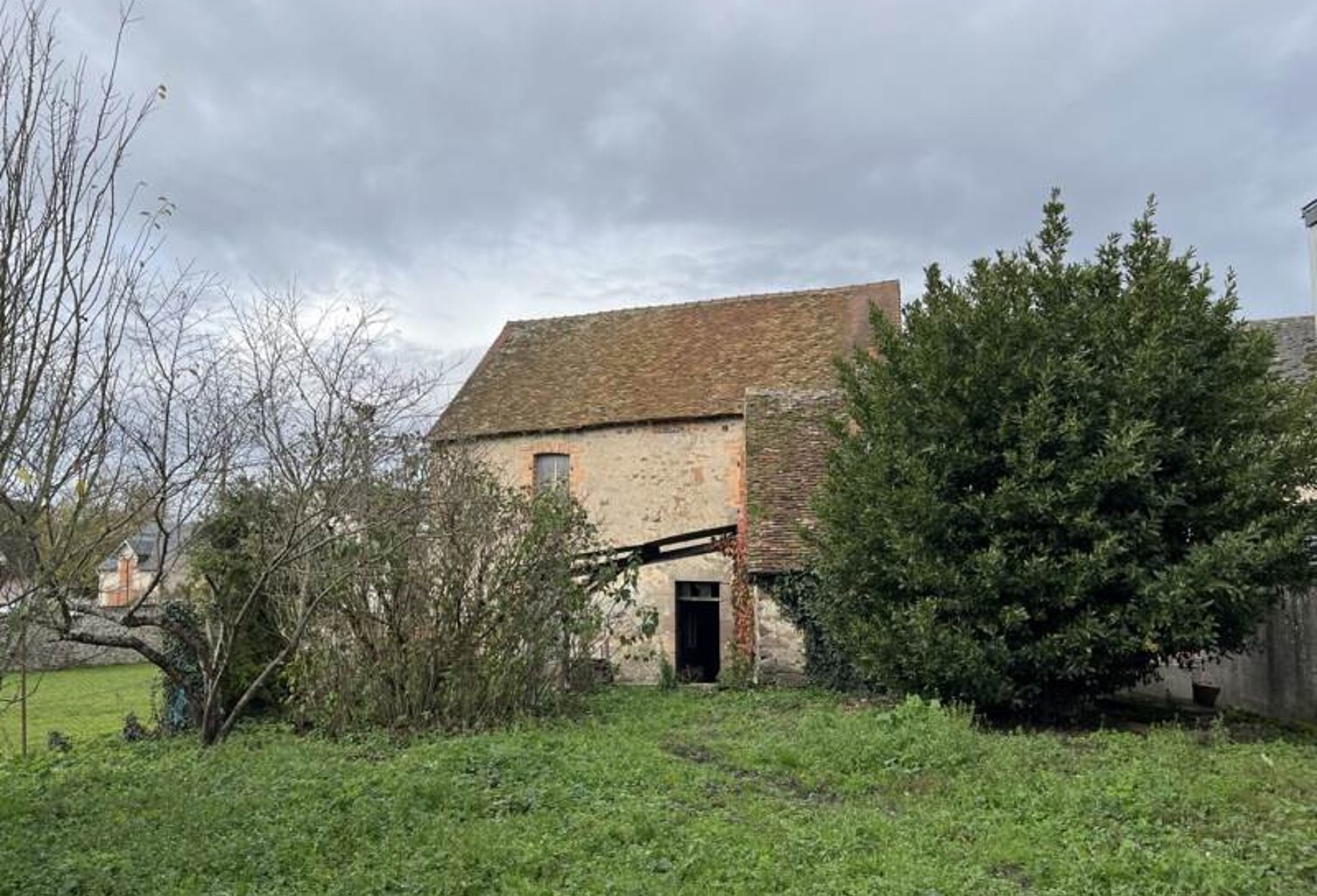 Maison de bourg de 6 pièces principales — photo 1