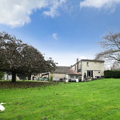 Maison 11 pièces 339560 €