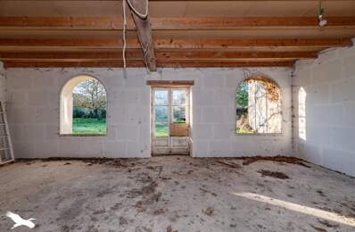 Maison en pierre de 5 pièces principales — photo du bien