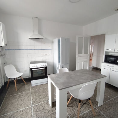 Appartement 3 pièces 690 €