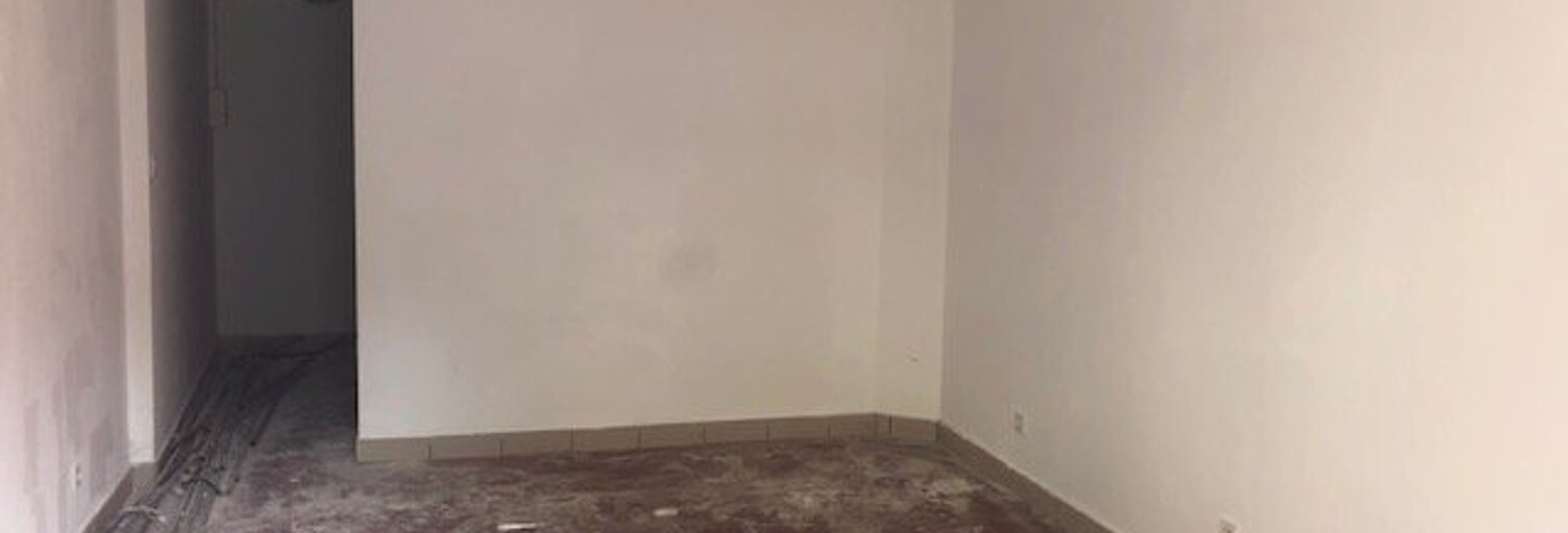 Garage  25 m² à louer à Aire-sur-la-Lys (62120)