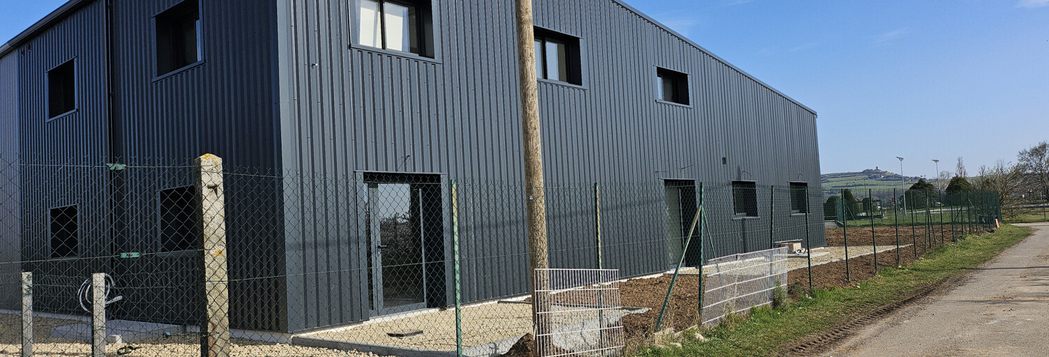 Bureau  32 m² à louer à Anneyron (26140)