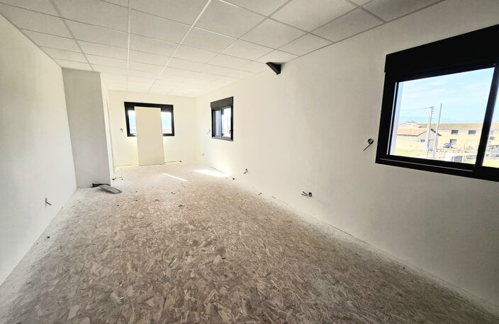 Bureau de 32 m2 à louer sur Anneyron — photo 2