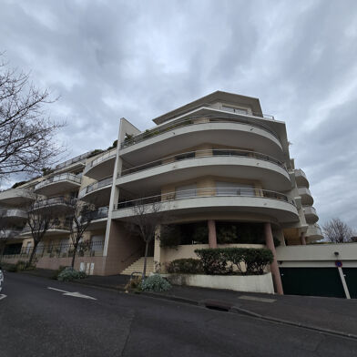 Appartement 2 pièces 740 €